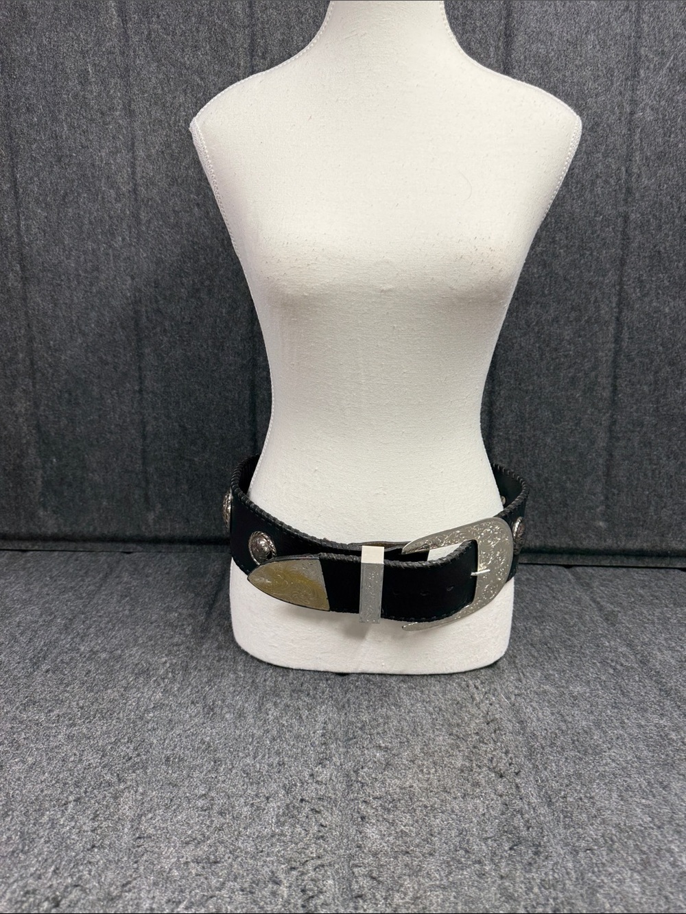 “VINTAGE”. Big AL Vintage Western Black Leather Belt with Silver Engraved Buckle - Picture 6 of 16